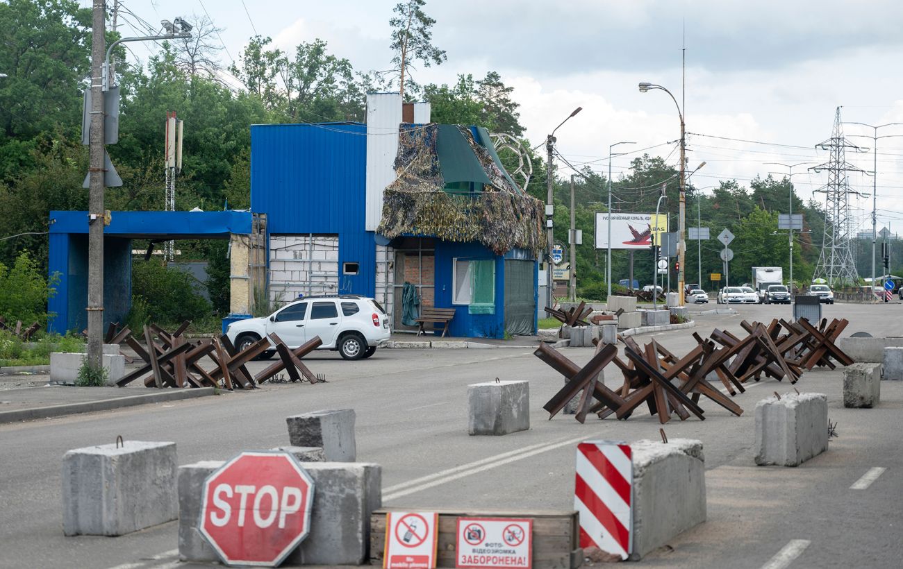 Російські сили атакували блокпост під Черніговом: загинув військовослужбовець, поліцейський поранений